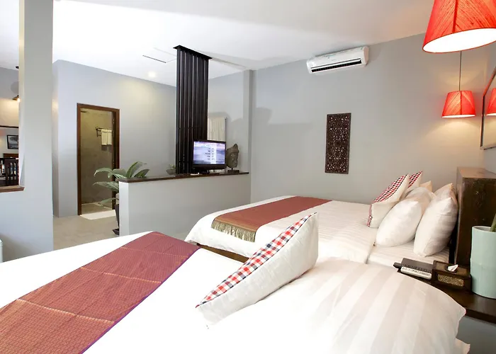 Skor Boutique 4*